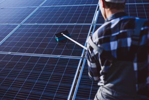 solar panel cleaning